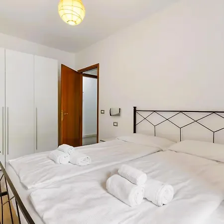 Apartahotel Relais Olivi Costermano