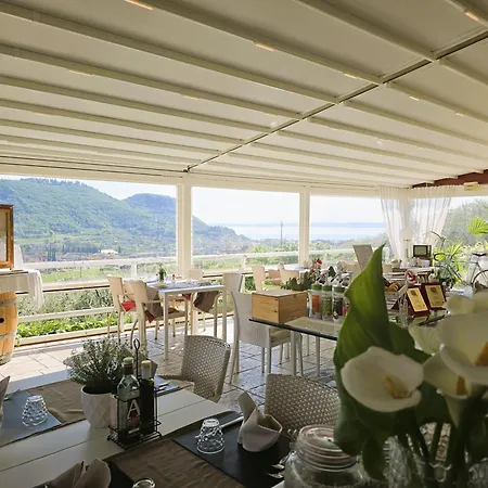 Apartahotel Relais Olivi Costermano