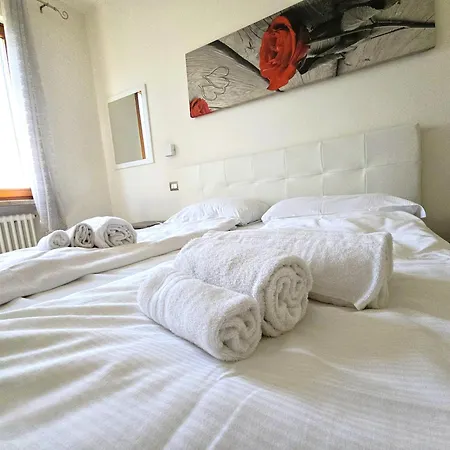 Apartahotel Relais Olivi Costermano
